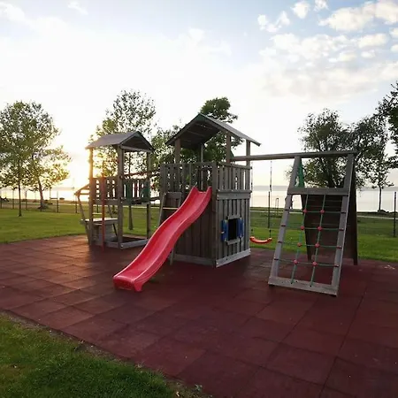 Silver Apartman - Waterfront With Lakeview Apartment Siofok